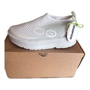NIB OOFOS Womens Chukka Shoes White Comfort Slip-On Mesh Recovery Shoe Sz 9